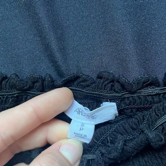 Off the shoulder ruffle top from ardene - Picture 2 of 2